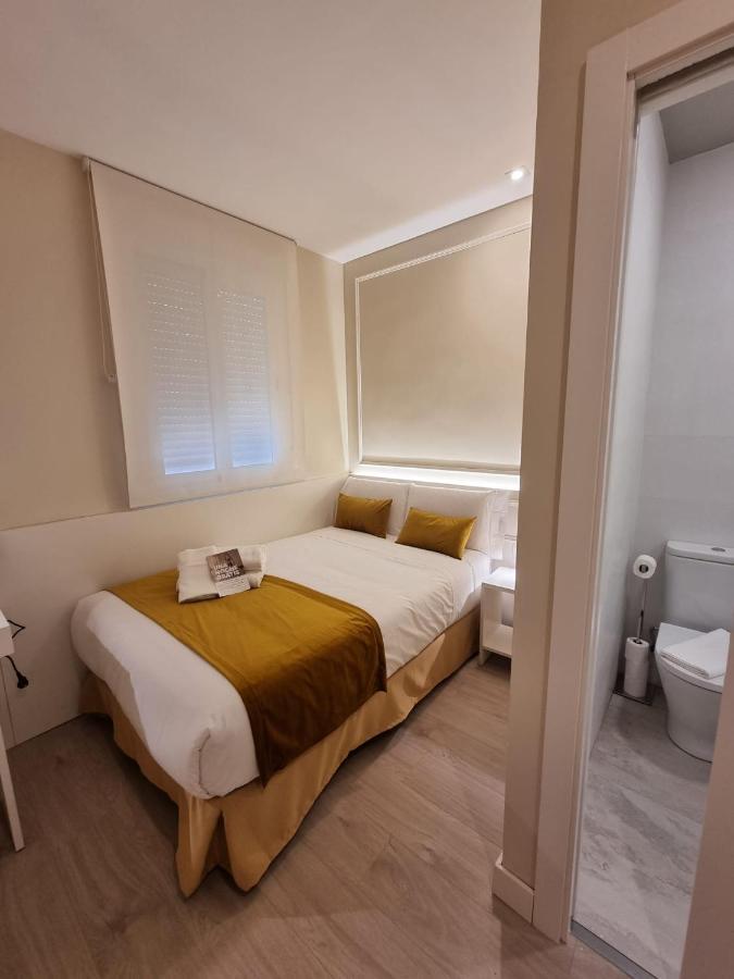 Ch Velarde Hotel Madrid Exterior photo